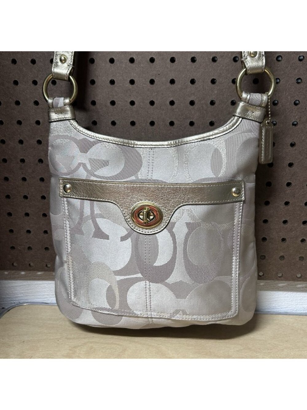 Coach Penelope Optic Metallic Signature Bag 18478 Gold Beige Purse